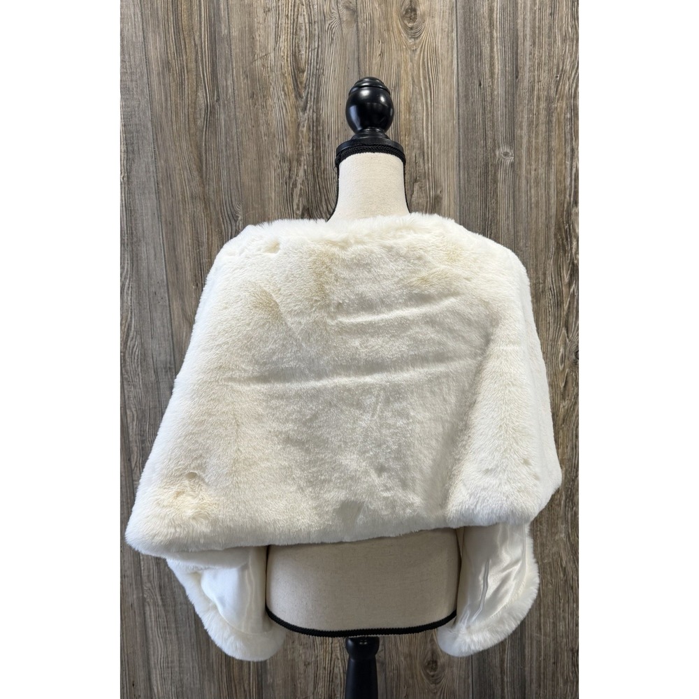 Christian Siriano Ivory Faux Fur Wrap Shawl "One Size" Special Event Glamour NWT - Picture 4 of 10